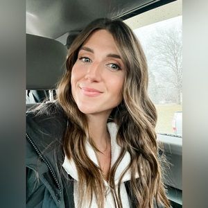 Meet your Posher, Cameo